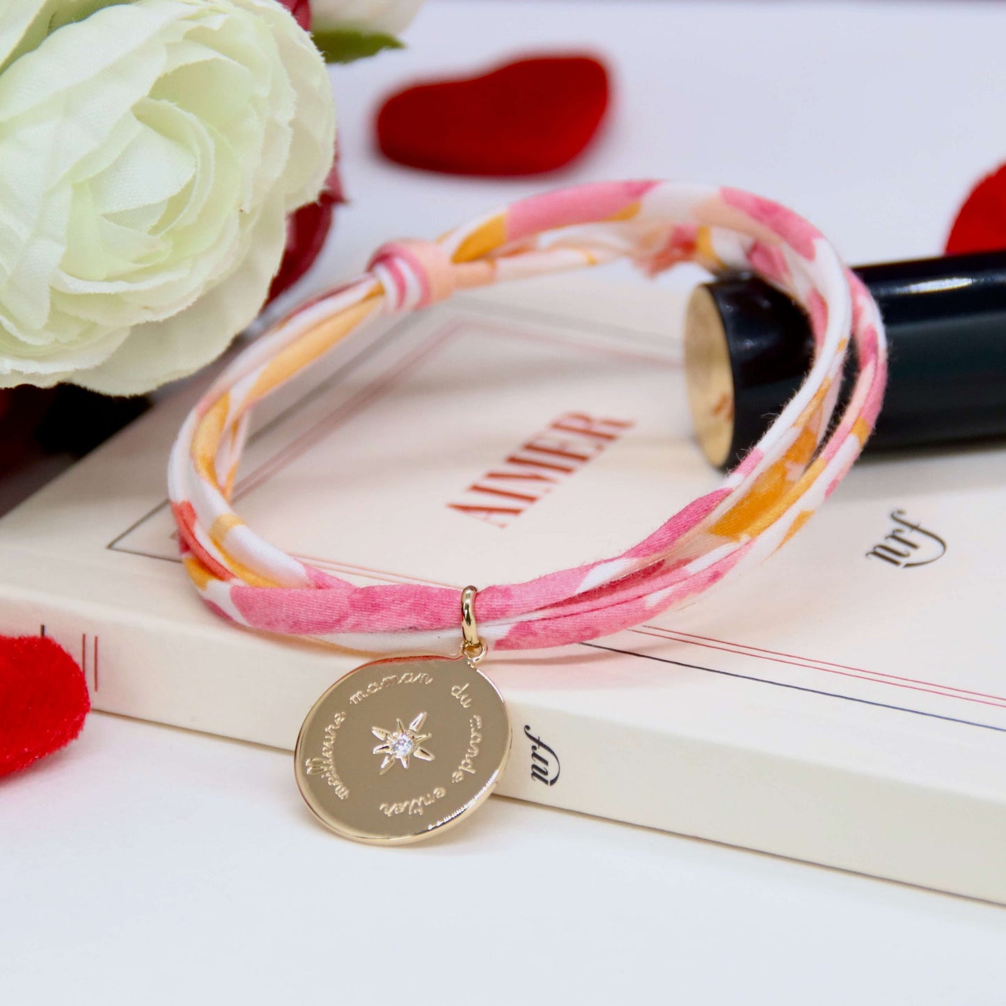Personalized Liberty bracelet with 3 turns and Best Mom in the World medal